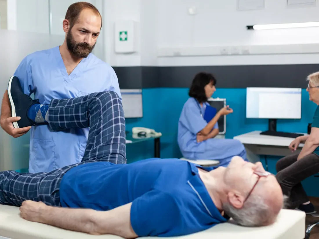 Avaliação ortopédica do membro inferior em consultório